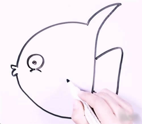 手把手教你畫簡單的熱帶魚