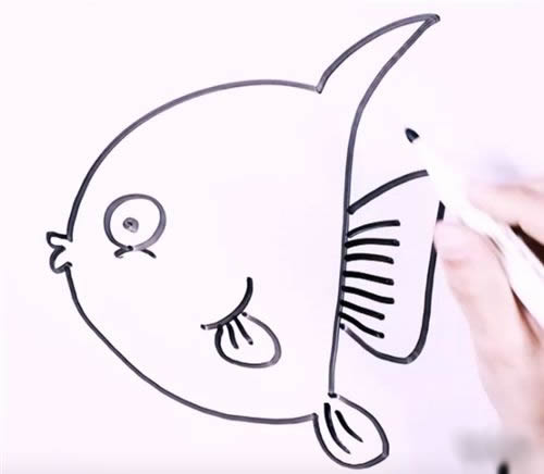 手把手教你畫簡單的熱帶魚